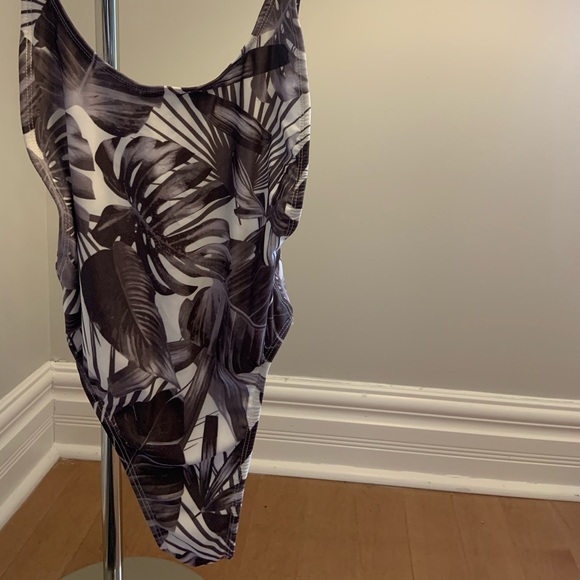 NWOT Saltwater Collective Swimsuit - Picture 2 of 2